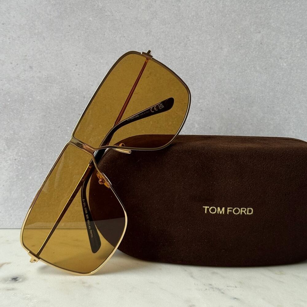 NEW Tom Ford Huxley FT1159 Shield Sunglasses in Gold Brown